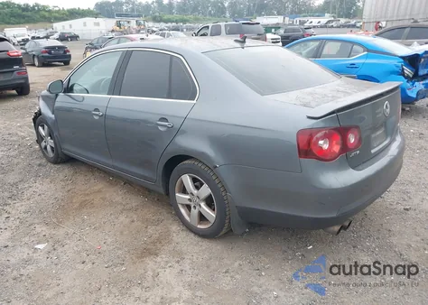 2008 Volkswagen Jetta Se/Sel z USA, uszkodzony, nr VIN 3VWRZ81K68M004085